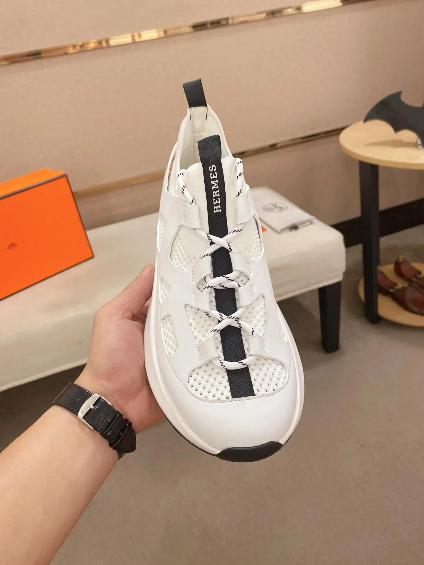 Men's clothing and shoes💰: 660💰《HERMES》【Classic Original Version】Hermès; Top 🔝 Purchasing Agency 🔍🔍Men’s latest 🇺🇸 counters are on sale simultaneously, original imported from Italy ▲▲Silk cowhide with breathable fabric ▲▲ (high-end and expensive Qi·Grade) Exquisite workmanship (Italian 🇮🇹Imported water-dyed 🐂cowhide lining) Sole: Original sole provided by the original factory, ⚠️Exclusive double-layer activity·TPR·Rubber·Combined molded outsole; Super·comfortable·wear-resistant·non-slip·environmental protection The real thing is more beautiful when photographed (high quality, following orders). You can enter and leave the counter at will * Number of yards: 38·39·40·41·42·43·44·45